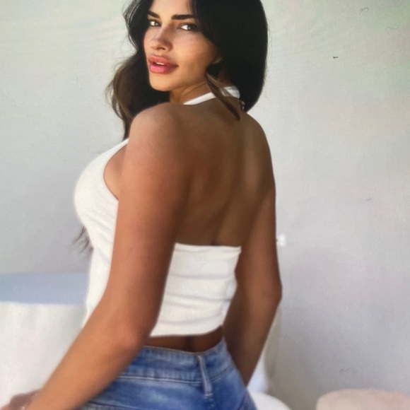 Elegant White Halter Neck Top - Picture 4 of 5